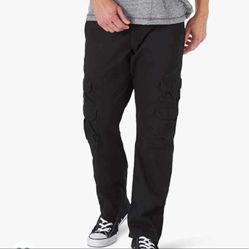 Wrangler Authentics Men's Premium Relaxed Fit Straight Leg Cargo Pant